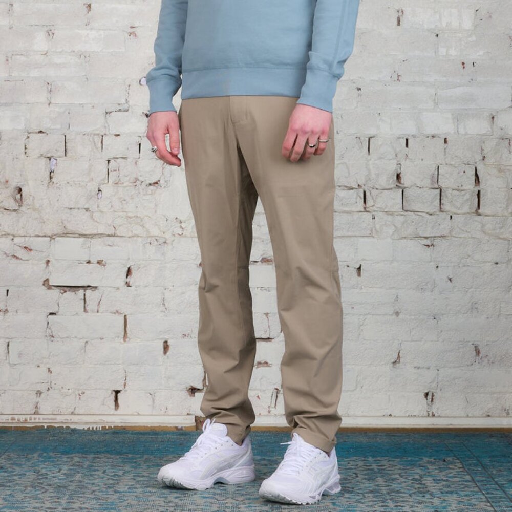 Reigning Champ Primeflex Coach's Pant in Sand